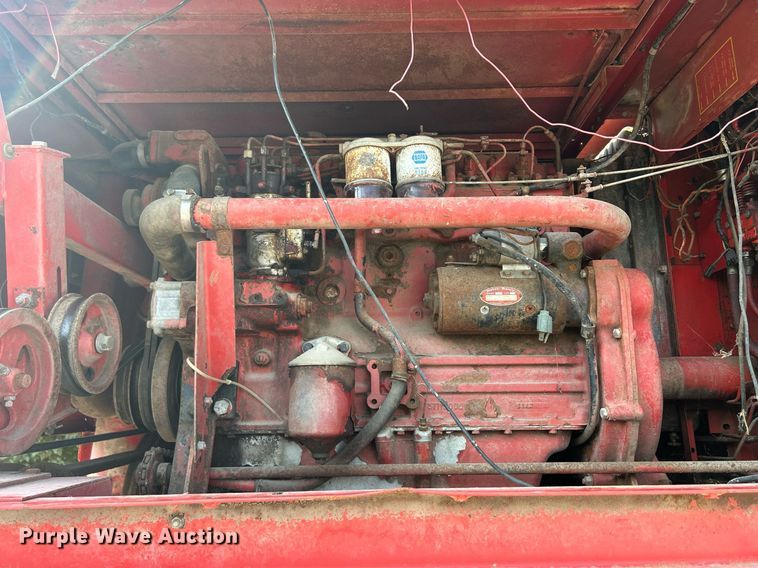 image for item DQ0879 Massey Ferguson MT750  combine