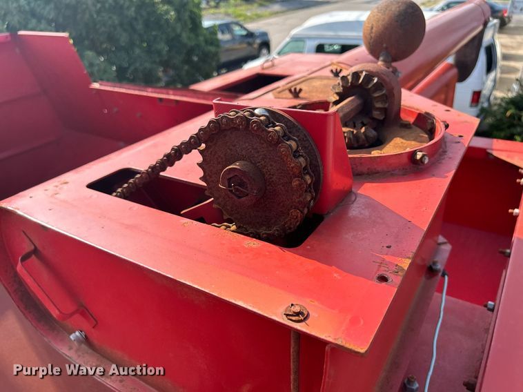 image for item DQ0879 Massey Ferguson MT750  combine