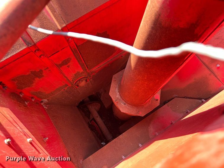 image for item DQ0879 Massey Ferguson MT750  combine