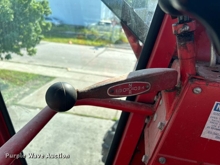 image for item DQ0879 Massey Ferguson MT750  combine