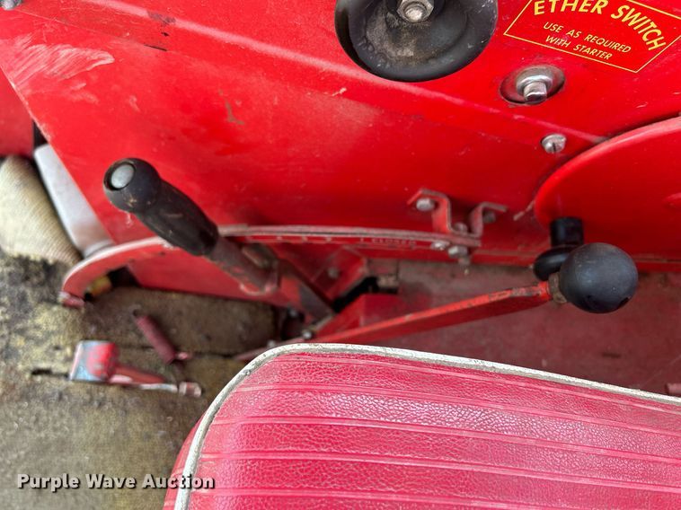 image for item DQ0879 Massey Ferguson MT750  combine