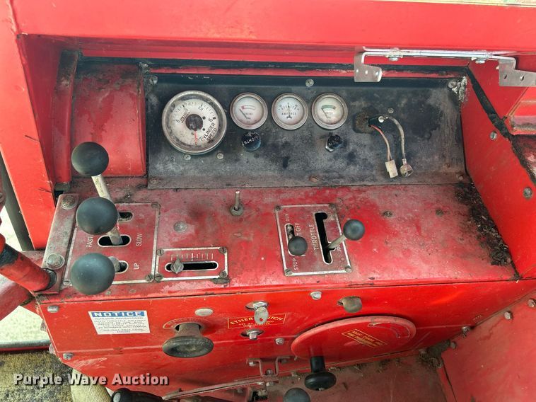 image for item DQ0879 Massey Ferguson MT750  combine