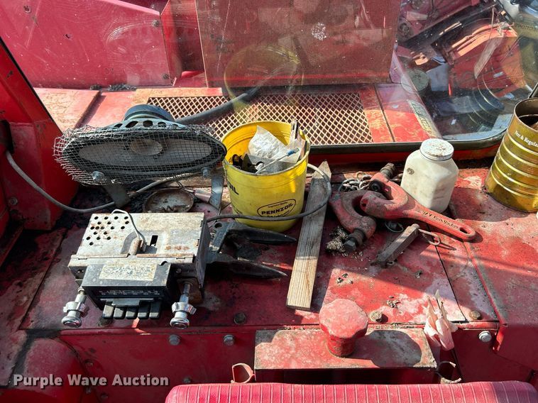 image for item DQ0879 Massey Ferguson MT750  combine