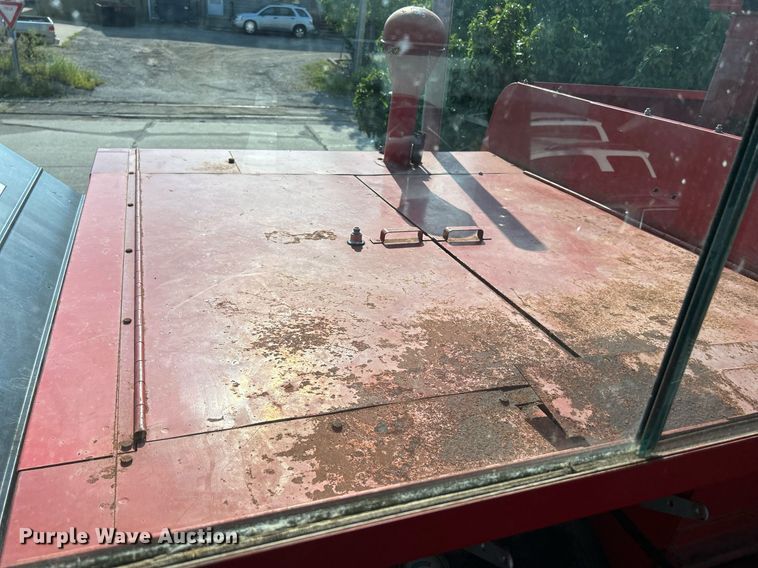 image for item DQ0879 Massey Ferguson MT750  combine