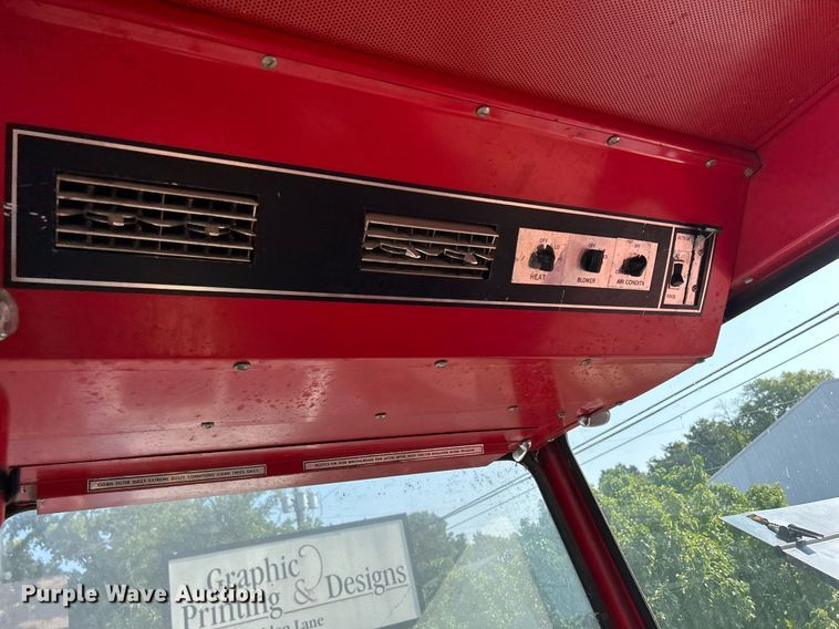 image for item DQ0879 Massey Ferguson MT750  combine