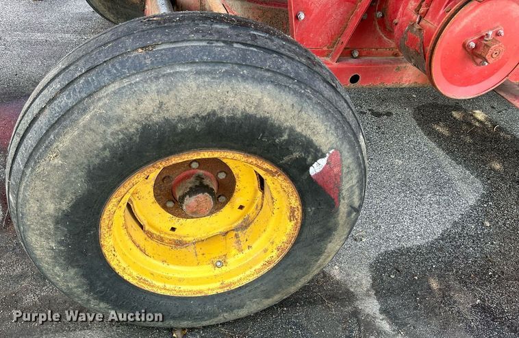 image for item DQ0879 Massey Ferguson MT750  combine