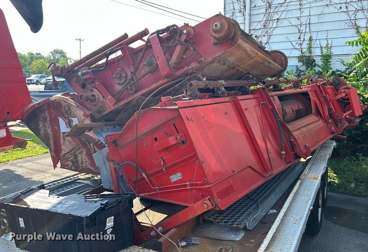 image for item DQ0879 Massey Ferguson MT750  combine
