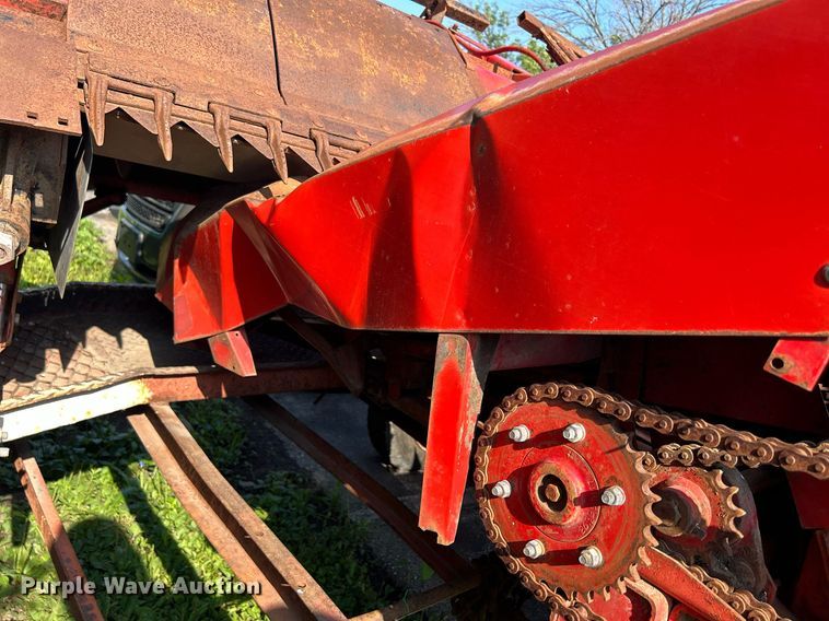 image for item DQ0879 Massey Ferguson MT750  combine