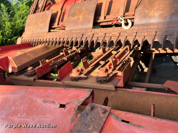 image for item DQ0879 Massey Ferguson MT750  combine