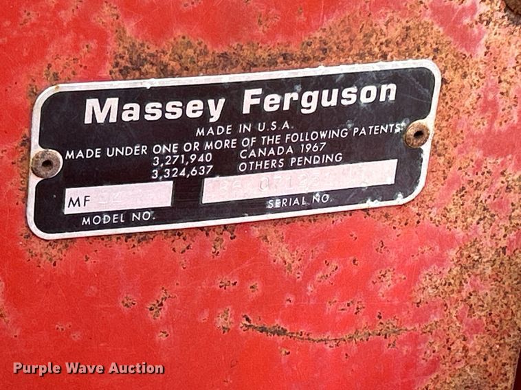 image for item DQ0879 Massey Ferguson MT750  combine