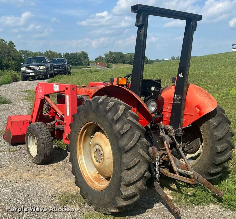 image for item DQ0887 1989 Massey Ferguson 240  tractor