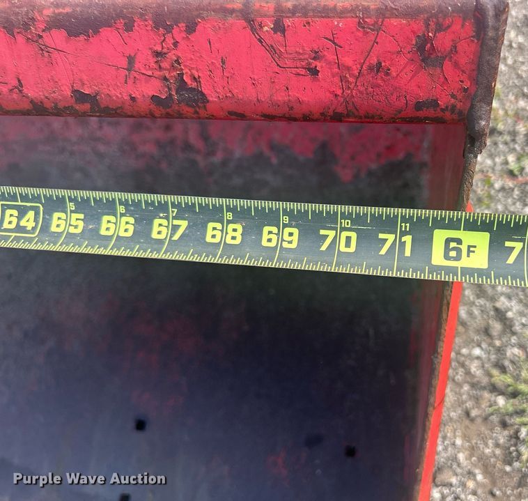 image for item DQ0887 1989 Massey Ferguson 240  tractor