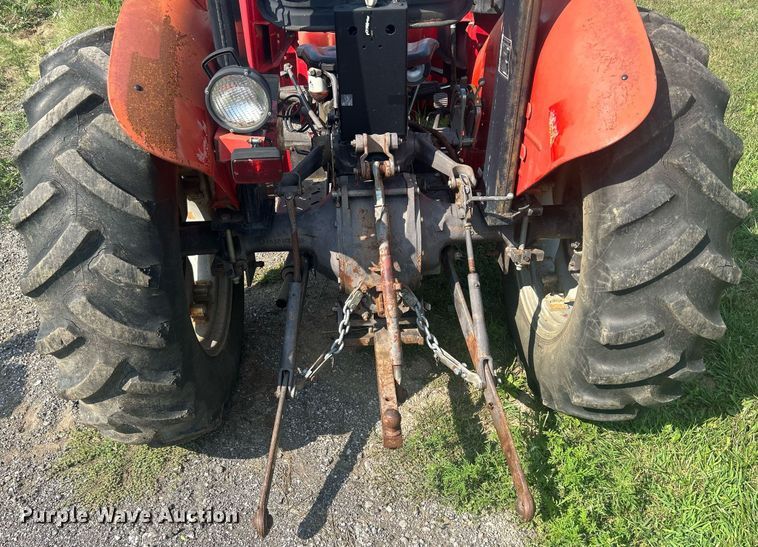 image for item DQ0887 1989 Massey Ferguson 240  tractor