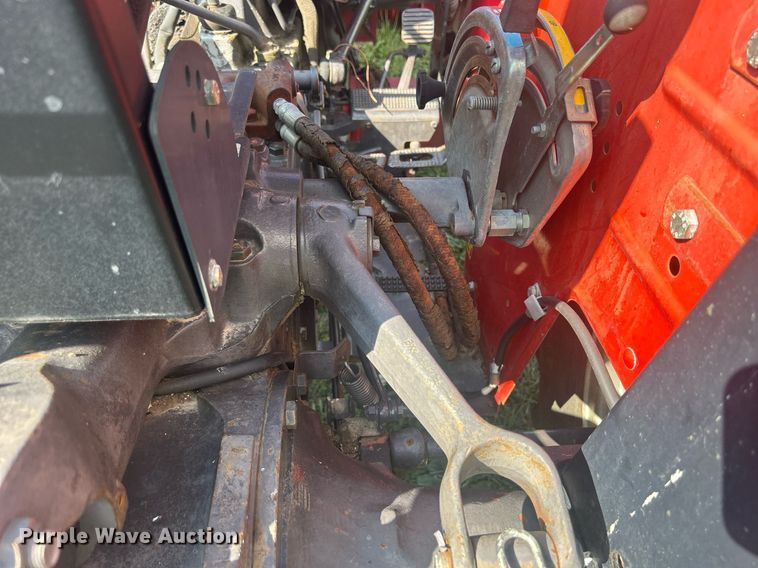 image for item DQ0887 1989 Massey Ferguson 240  tractor