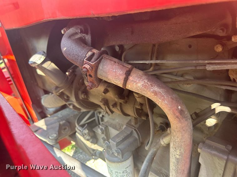 image for item DQ0887 1989 Massey Ferguson 240  tractor