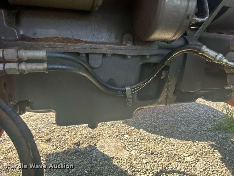 image for item DQ0887 1989 Massey Ferguson 240  tractor