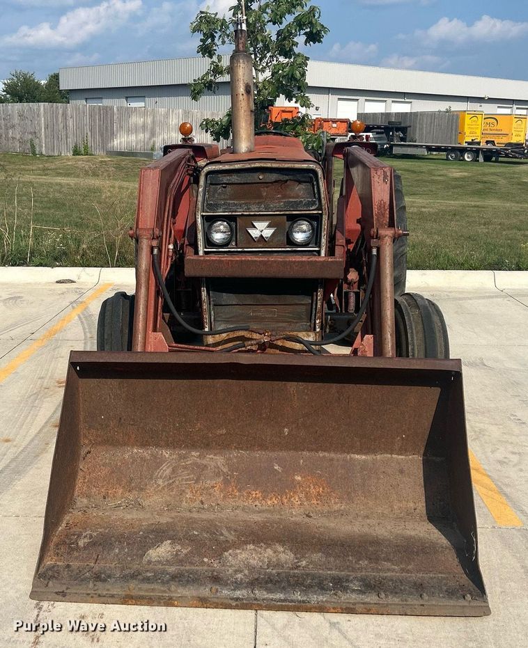 image for item DQ0888 1979 Massey Ferguson 275  tractor