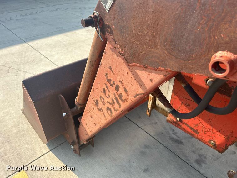 image for item DQ0888 1979 Massey Ferguson 275  tractor