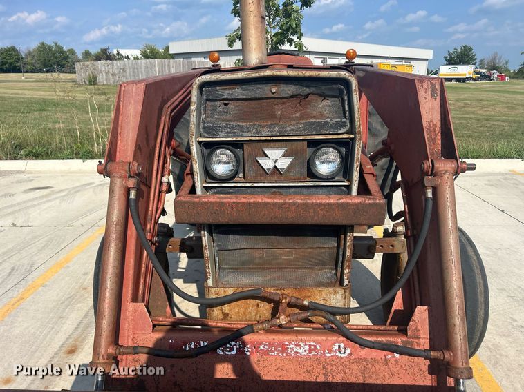 image for item DQ0888 1979 Massey Ferguson 275  tractor
