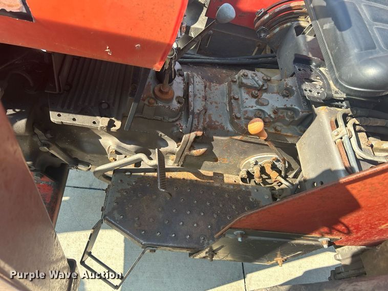 image for item DQ0888 1979 Massey Ferguson 275  tractor