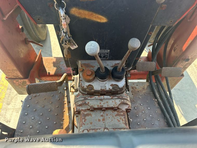 image for item DQ0888 1979 Massey Ferguson 275  tractor