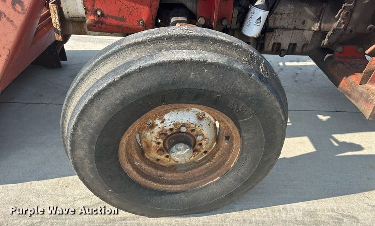 image for item DQ0888 1979 Massey Ferguson 275  tractor