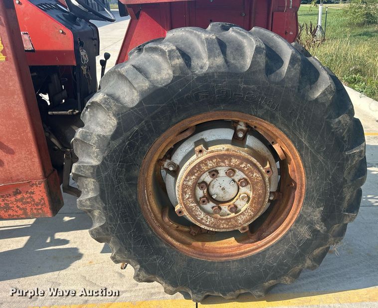 image for item DQ0888 1979 Massey Ferguson 275  tractor