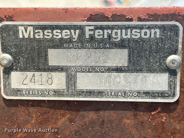 image for item DQ0888 1979 Massey Ferguson 275  tractor