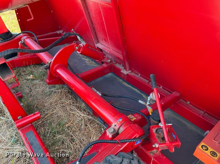 image for item DQ2143 2009 Mainero 2230  grain bagger