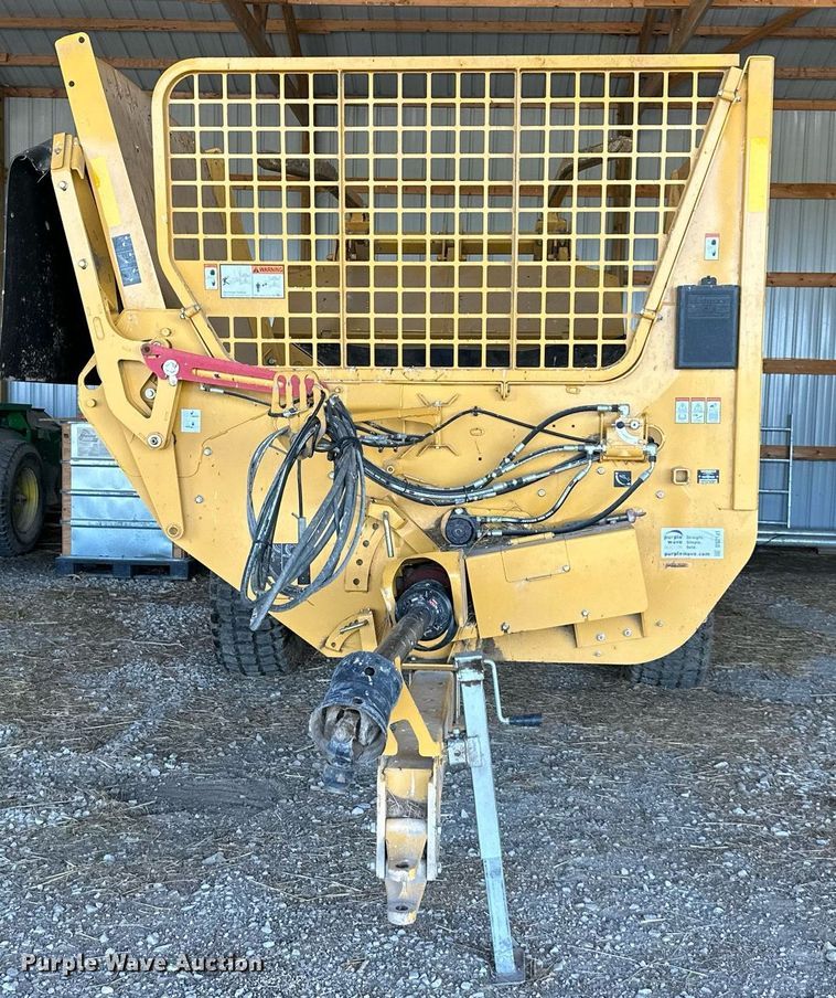 image for item DS2181 2017 Vermeer BPX9000  bale processor