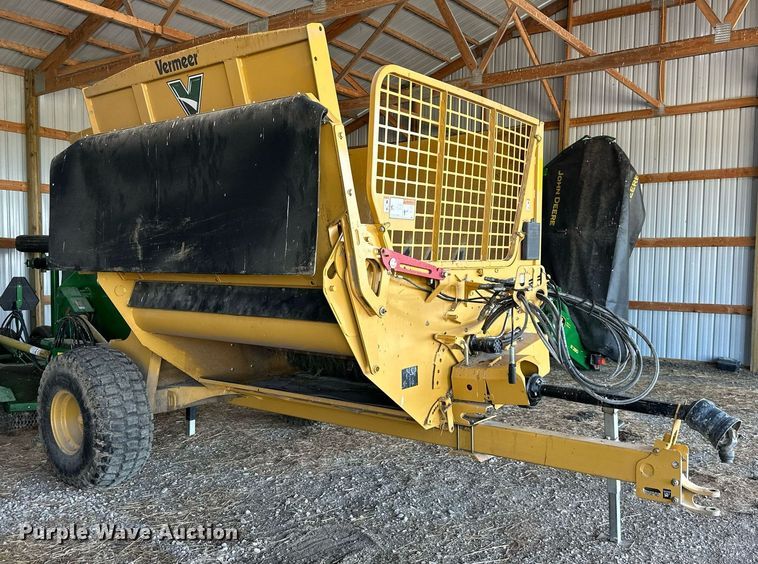 image for item DS2181 2017 Vermeer BPX9000  bale processor