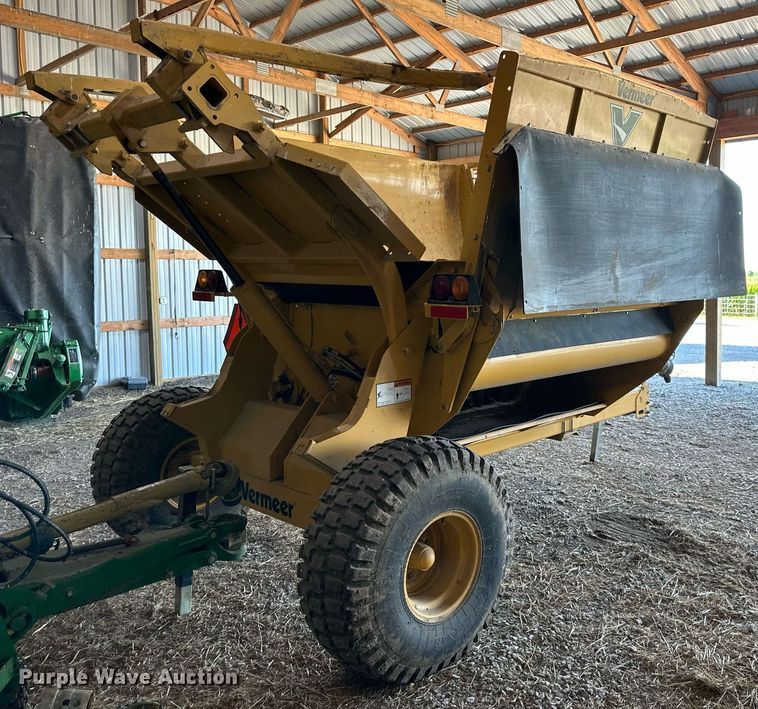 image for item DS2181 2017 Vermeer BPX9000  bale processor