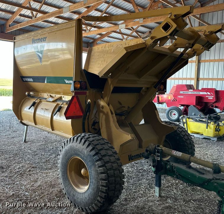 image for item DS2181 2017 Vermeer BPX9000  bale processor
