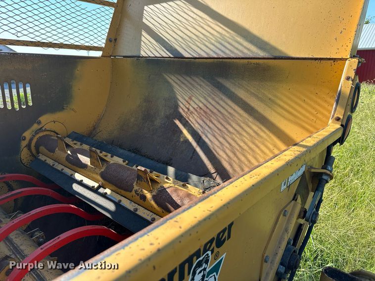 image for item DS2184 2004 Vermeer BP7000  bale processor