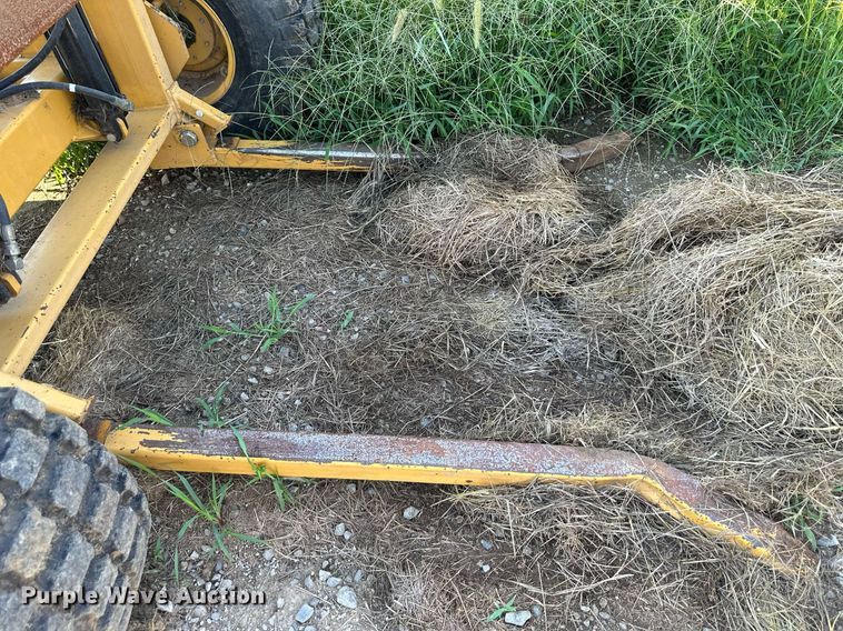 image for item DS2184 2004 Vermeer BP7000  bale processor