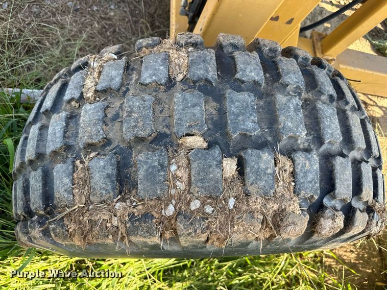 image for item DS2184 2004 Vermeer BP7000  bale processor