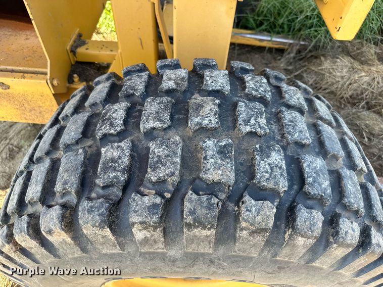 image for item DS2184 2004 Vermeer BP7000  bale processor