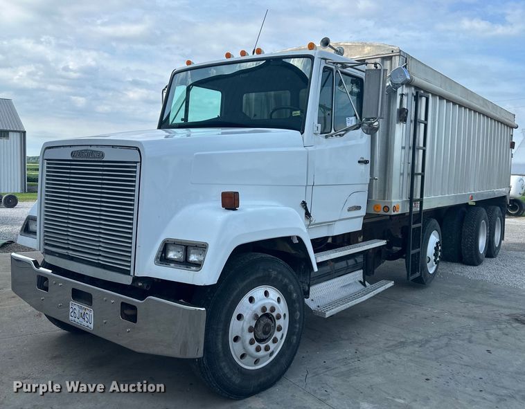 image for item DS2213 1986 Freightliner FLC  grain truck