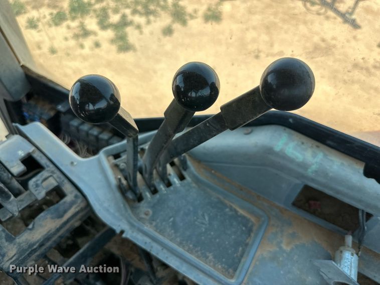 image for item KM9865 1994 Case IH 7240  MFWD tractor