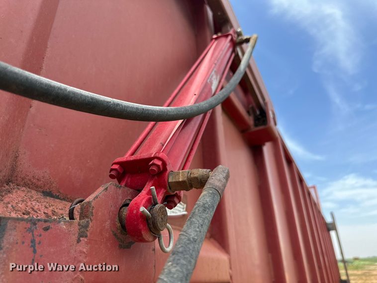 image for item KM9868 Meyer XTS3000  manure spreader