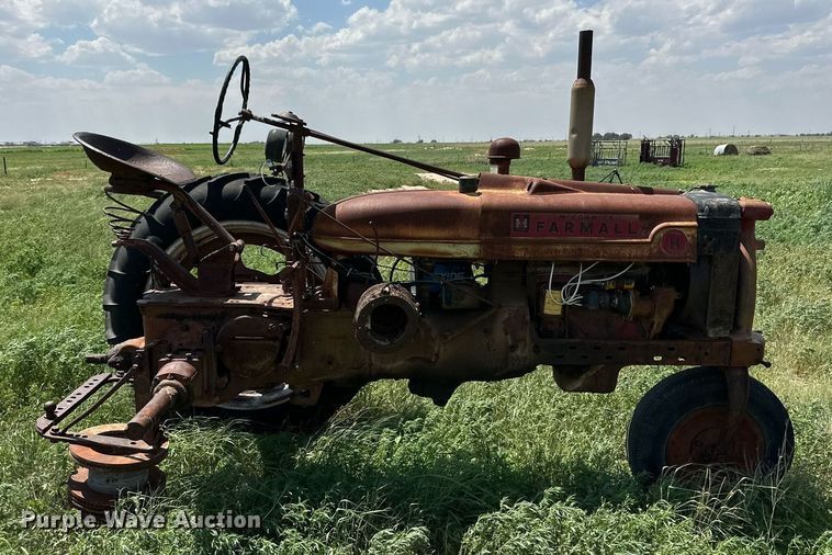 image for item KM9876 1941 Farmall H  tractor