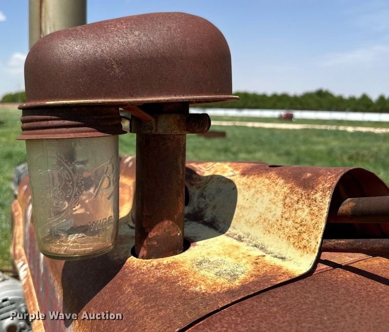 image for item KM9876 1941 Farmall H  tractor