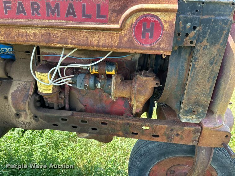 image for item KM9876 1941 Farmall H  tractor