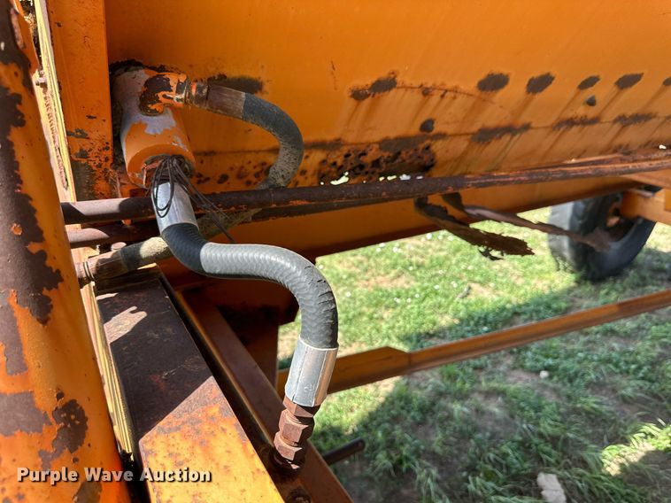 image for item KM9880 Richardton 1400  silage dump wagon