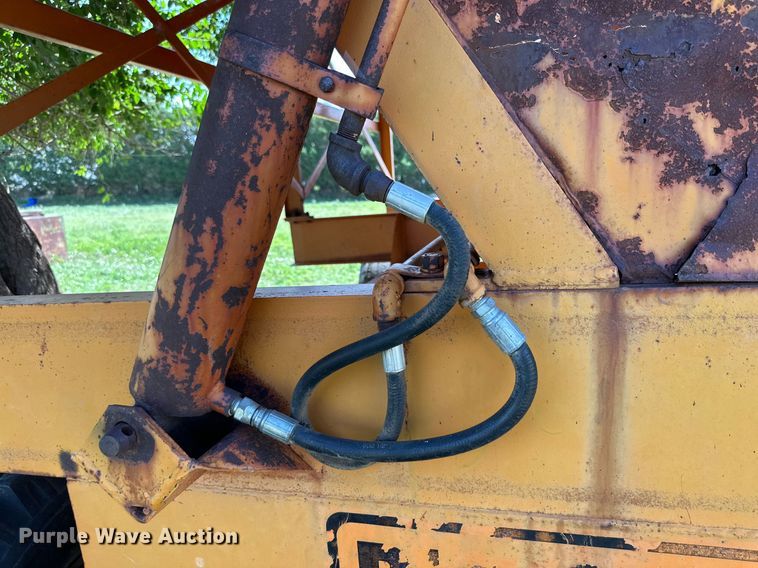 image for item KM9880 Richardton 1400  silage dump wagon