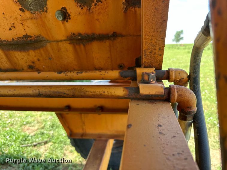 image for item KM9880 Richardton 1400  silage dump wagon