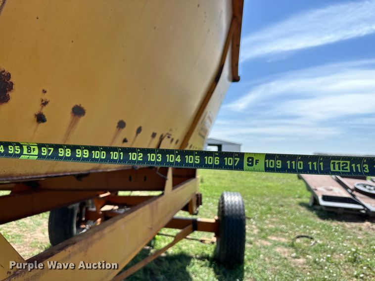 image for item KM9880 Richardton 1400  silage dump wagon