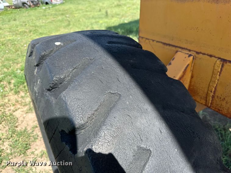 image for item KM9880 Richardton 1400  silage dump wagon