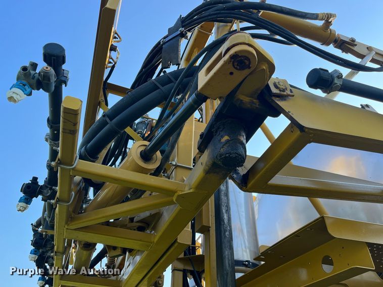 image for item KV9950 2009 Ag-Chem RoGator 1084SSC  sprayer