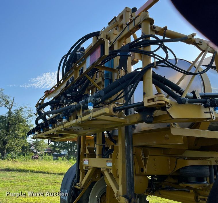 image for item KV9950 2009 Ag-Chem RoGator 1084SSC  sprayer
